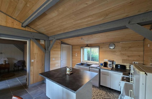Saint-Chamassy Cottage | Wooden house with private pool, Wifi near Dordogne highlights