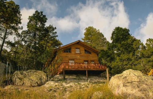 Creel Ski Chalet | Wooden Inn - Cabañas Boutique y Bubble Glamping en Creel