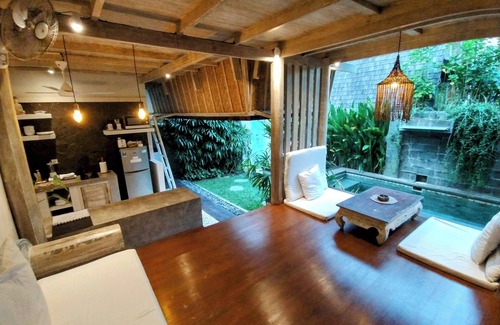 Dyanapura Villa | Wooden " Lumbung " Villa Short Walk to Seminyak Beach, Eat Street,& Trendy Shops