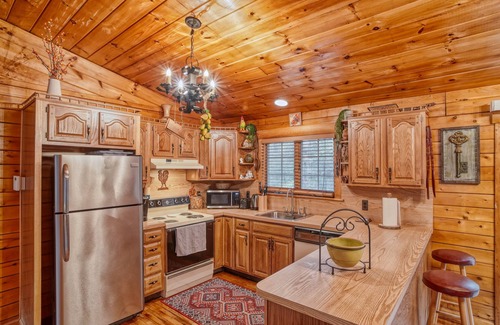 Rock Hill House | Wooden Paradise in Catskills!