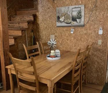 Mena House | Woodhaven, darling romantic cabin, ATV trails, Mena, AR