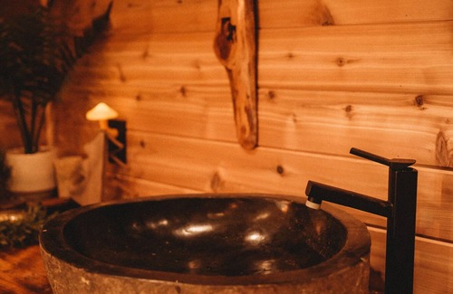 Port Angeles Cabin | Woodland Bluff