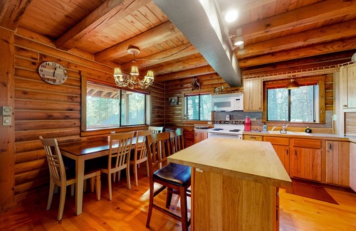 New Meadows Cabin | Woodland Chalet | Cabin in New Meadows with grill, deck, fireplace & W/D