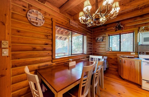 New Meadows Cabin | Woodland Chalet | Cabin in New Meadows with grill, deck, fireplace & W/D