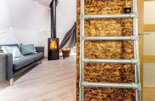 Wotton-under-Edge House | Woodland dome