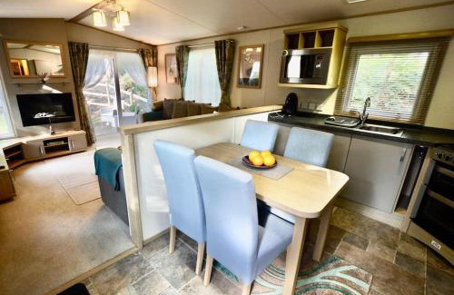 Weybourne House | Woodland lodge on Kelling Heath Park North Norfolk - Crabpot Cottages Sheringham