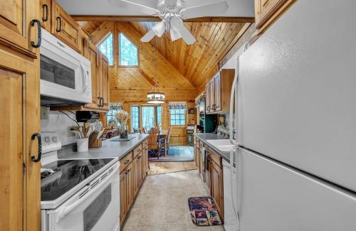 Town of Westfield House | Woodlands Cabin Retreat in Oxford cabin