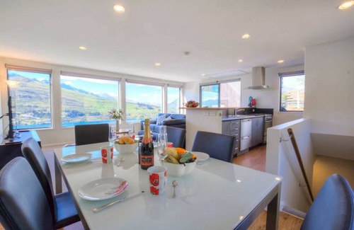 Queenstown House | Woodlands on the Hill