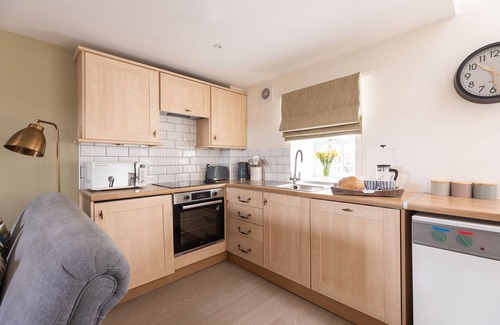 Kelso Cottage | WOODMAN'S, Kelso - sweet one bedroom cottage close to Floors Castle and Kelso