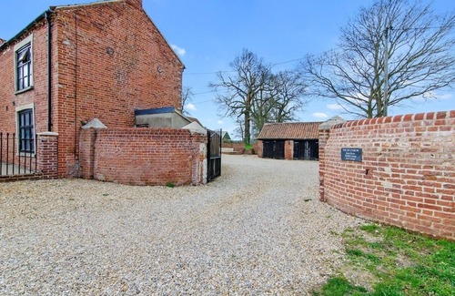 Eastgate House | Woodrow Middle Cottage