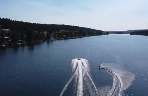 Cariboo Chilcotin Coast Cottage | Woods Waterside Cottage on Chimney Lake