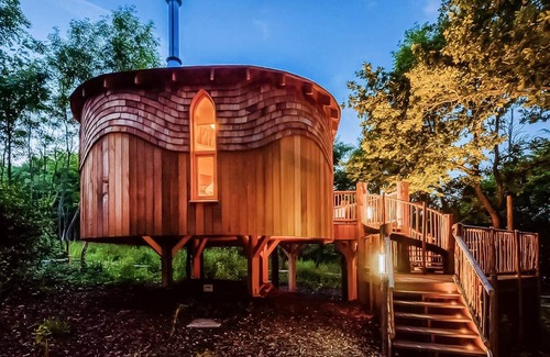 Ryde Cottage | Woodside Bay Treehouse