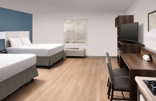 Buford Hotel | WoodSpring Suites Buford near Mall of Georgia-Lake Lanier