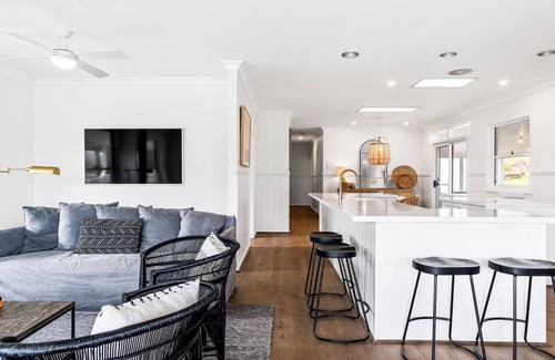 Woodstock House | Woodstock Retreat Milton