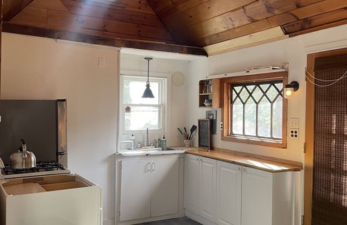 Shady Cottage | Woodstock Waterfall Cottage