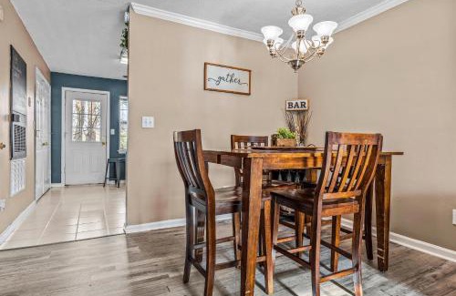 Athens House | Woodstone Retreat Condo right next to UGA golf course!