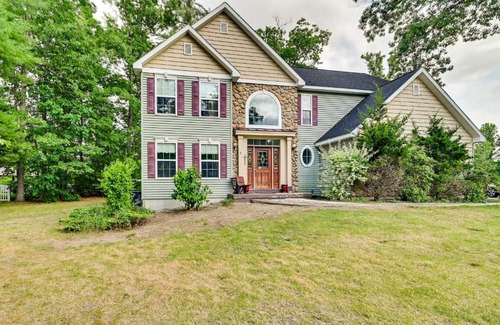Ballston Spa House | Woodsy Ballston Spa Home 4 Mi to State Park!