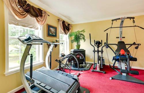 Ballston Spa House | Woodsy Ballston Spa Home 4 Mi to State Park!