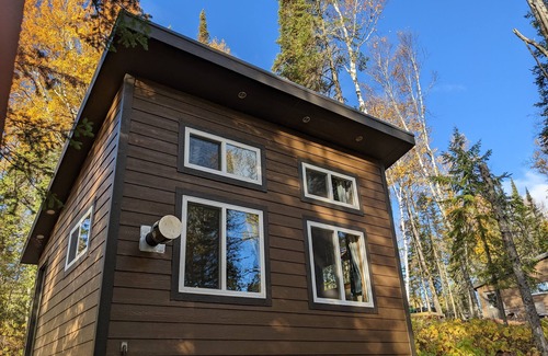 South Range Cabin | Woodsy Personal Retreat Cabin - "Quietude"