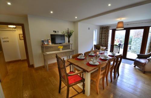 Kilmore House | Woodvilla Lodge