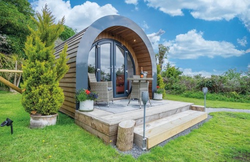 Kilgetty Apartment | Woody's - 1 Bedroom Pod - Cold Inn