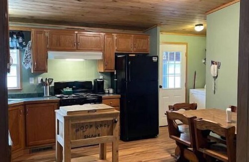 Lewis County House | Woof pack shack #1