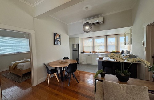 South Launceston Cottage | Wooragee Cosy Cottage