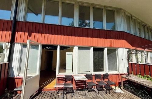 Goteborg Municipality House | Workers - 16 Beds - 2 Bath - All Inc - Near Volvo