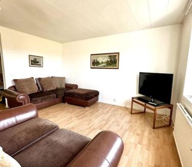 Save Villa | Workers Home 10-rooms near Volvo