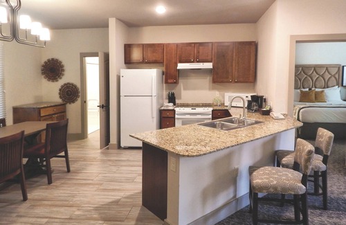 Ingram Hotel | WorldMark Hunt - Stablewood Springs Resort