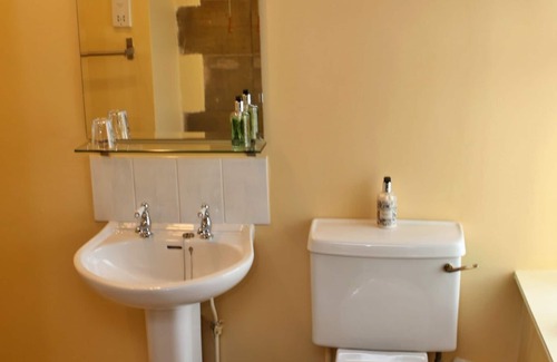 Wortley House | Wortley Cottage Guest House