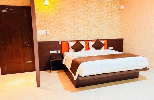 Avinashi Hotel | Wow Hotels