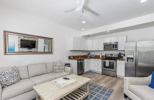 La Quinta Condo | Wow! Indian Wells 1 Bedroom-Beautiful Views, Private Patio, Pool!