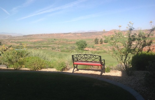 Washington House | WOW, WHAT A VIEW Sits on Golf course. Zions, Sand Hollow, Hike, swim, bike, Golf