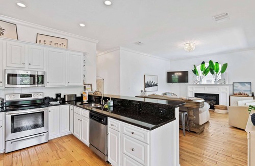 Gulfview Heights House | Wraparound Deck, Pool, Golf Cart Incl | Solstice