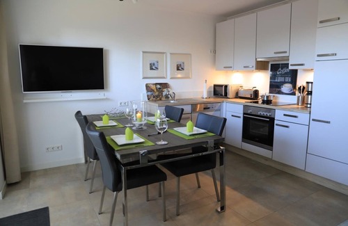 Borgerende Apartment | Wunderschöne 3 Zimmerwohnung mit Terrasse und nur 100 m bis zum Strand - Meeresrauschen Inklusive
