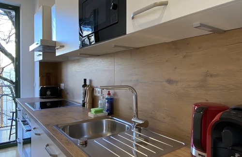 Zentrum-Nordwest Apartment | Wunderschöne Ferienwohnung mit Balkon in der von Stadion und Arena