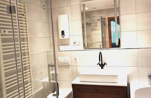 Mombach House | Wunderschönes Apartment Ob12-e mit Terrasse in Mainz