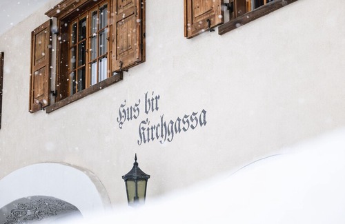 Klosters Platz Apartment | Wunderstay Alpine 3 Chic 1Bedroom Central Location