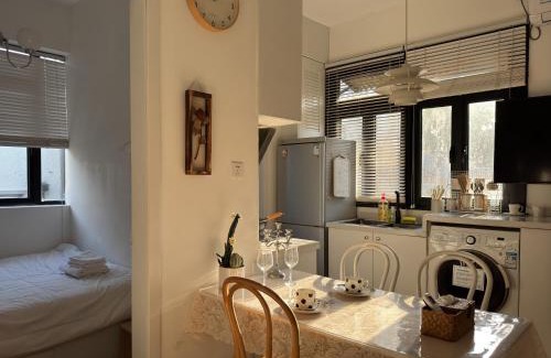 Changning Apartment | Wutong District Sunshine 2 bedrooms 2 beds with kitchen and bathroom, laundry and cooking, close to Zhongshan Park business district Leyihome close to Zhongshan Park
