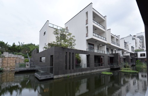 Tongxiang House | Wuzhen Wangfu Resort Villa