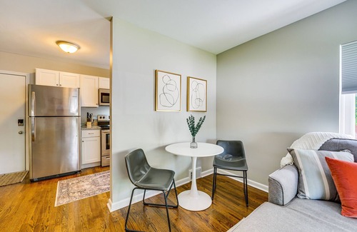 Wyandotte Apartment | Wyandotte Vacation Rental Apartment Near Hospital!