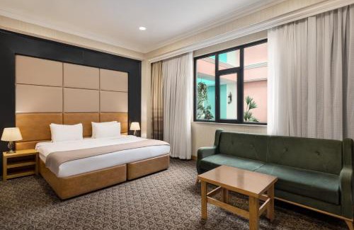 Baku Hotel | Wyndham Baku