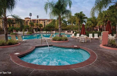 Lake Buena Vista Condo | Wyndham Bonnet Creek, 2 Bedroom Deluxe Condo, Full Kitchen, Free WiFi