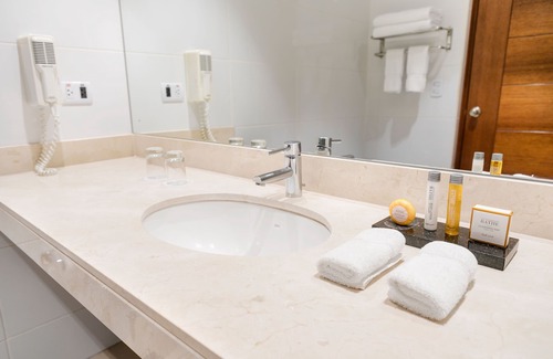 Calleria Hotel | Wyndham Costa del Sol Pucallpa