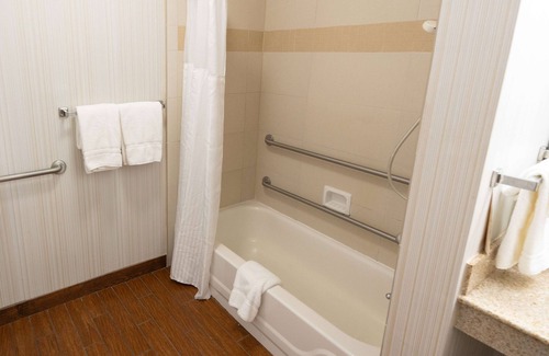 Kenner - Louis Armstrong International Airport Hotel | Wyndham Garden New Orleans Airport