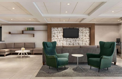 Wayne Hotel | Wyndham Garden Totowa