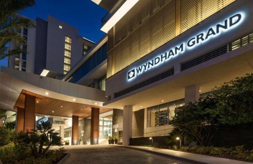 Clearwater Beach Resort | Wyndham Grand Clearwater Beach
