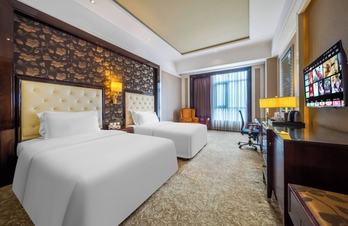 Chengdu Hotel | Wyndham Grand Plaza Royale Palace Chengdu