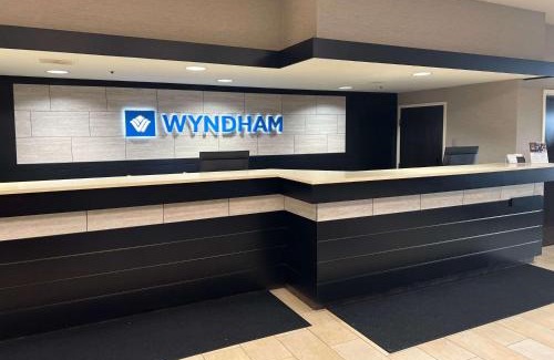 Burnsville Hotel | Wyndham Minneapolis South Burnsville